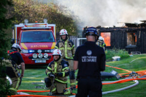 Kraftig villabrand, Väsbyholm – Totalförstördes